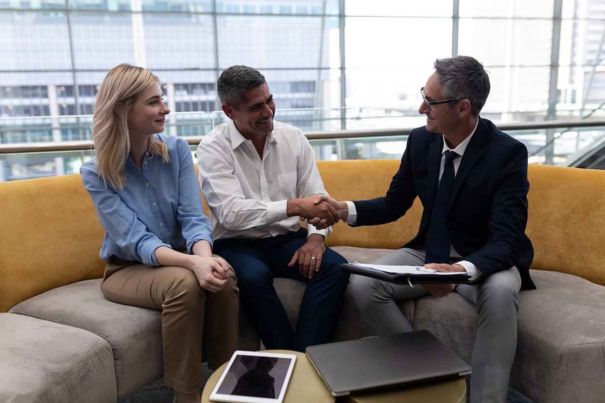 民商易專業婚姻調查服務，提供配偶行蹤調查、外遇證據收集、婚姻忠誠度檢驗等服務。合法合規、保密高效，擁有15年婚姻調查經驗，成功率達98%。